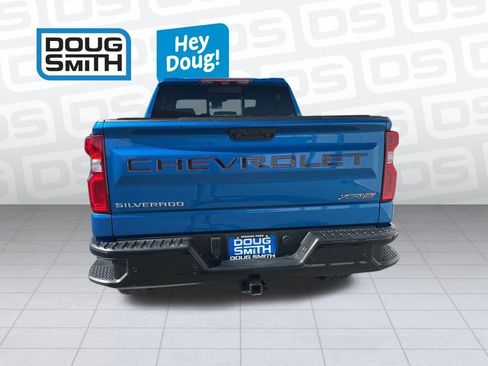 Used 2022 Chevrolet Silverado 1500 ZR2 w/ Technology Package AWD/4WD image 5