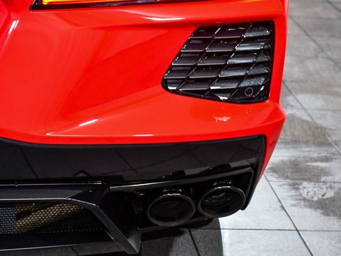 Used 2024 Chevrolet Corvette Stingray Premium Conv w/ Z51 Performance Package RWD image 86