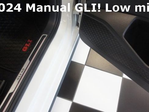 Used 2024 Volkswagen Jetta GLI 40th Anniversary Edition image 47