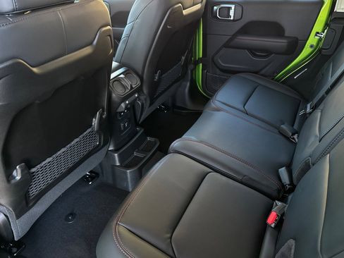 New 2025 Jeep Wrangler Unlimited Rubicon w/ Technology Group image 11