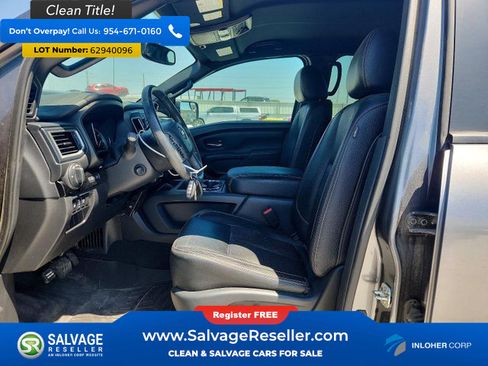 Used 2019 Nissan Titan SL w/ Midnight Edition AWD/4WD image 9