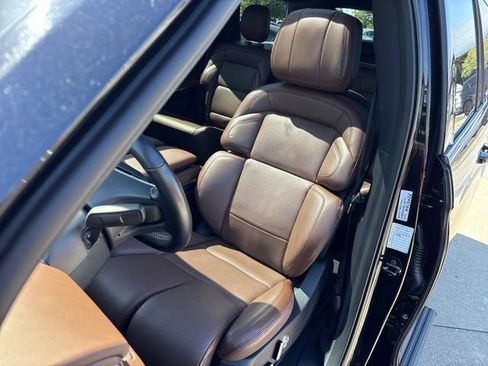 Used 2025 Lincoln Navigator Reserve AWD/4WD image 26