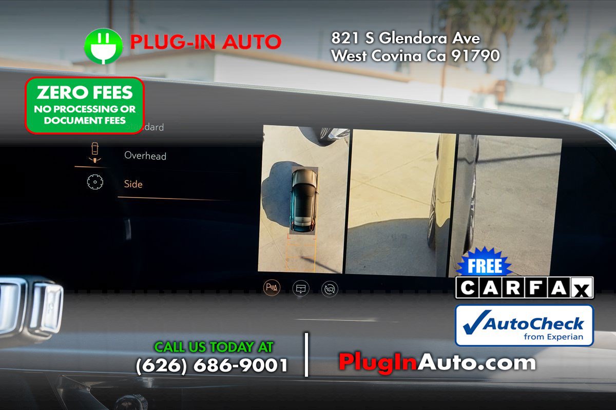 Used 2024 Cadillac Lyriq Luxury w/ LPO, Floor Liner Package RWD image 37