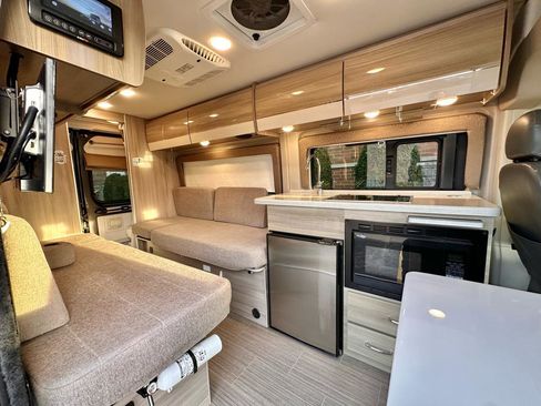 Used 2021 RAM ProMaster 3500 w/ Convenience Group image 24