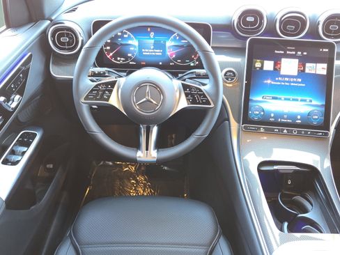 Certified 2026 Mercedes-Benz GLC 300 image 9