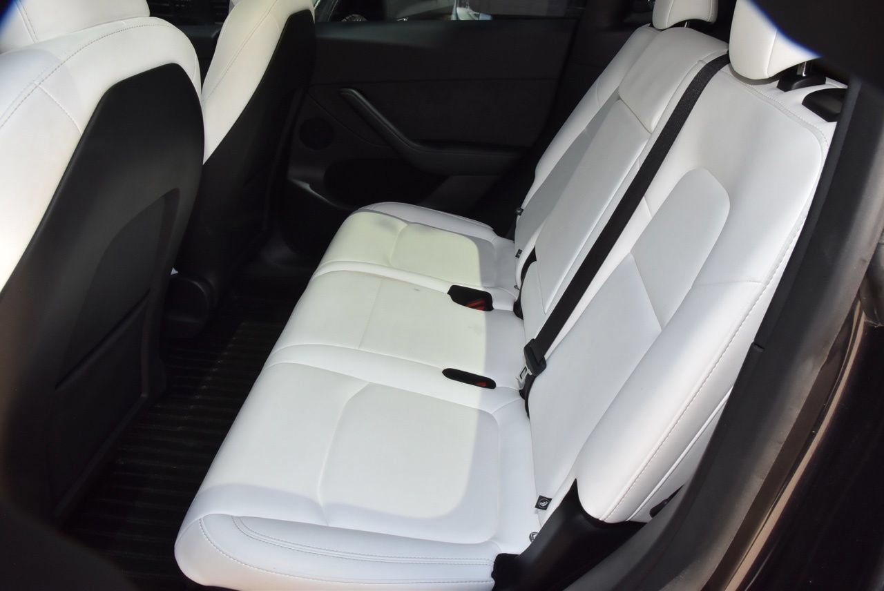 Used 2025 Tesla Model Y Long Range AWD/4WD image 14