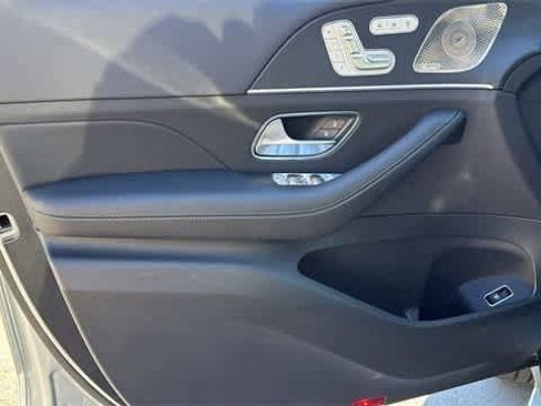 Certified 2025 Mercedes-Benz GLS 450 4MATIC image 15