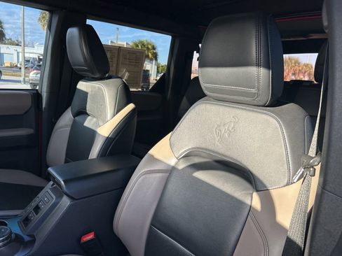 Used 2021 Ford Bronco Wildtrak image 27