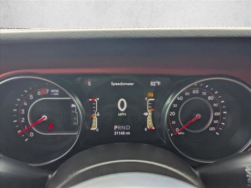 Used 2021 Jeep Wrangler Unlimited Rubicon w/ Cold Weather Group AWD/4WD image 11