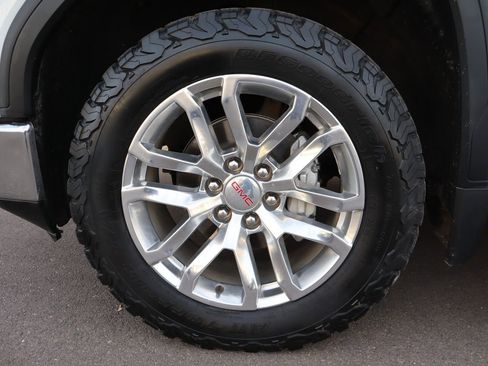 Used 2019 GMC Sierra 1500 SLT w/ SLT Premium Package image 43