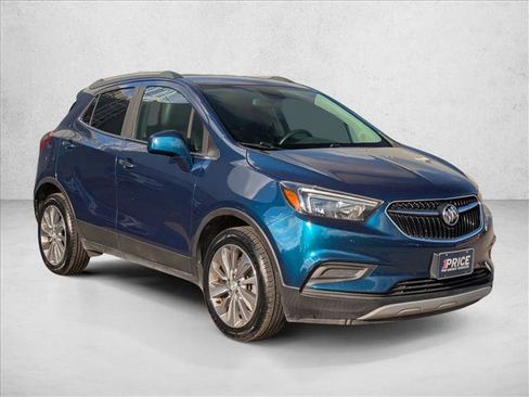Used 2020 Buick Encore Preferred image 3