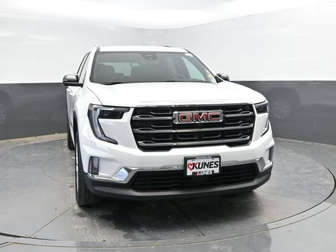 Used 2026 GMC Acadia Elevation w/ Elevation Premium Package AWD/4WD image 2
