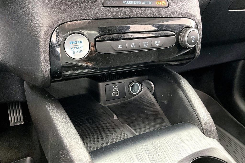 Used 2024 Ford Escape Active w/ Tech Pack #2 FWD image 32
