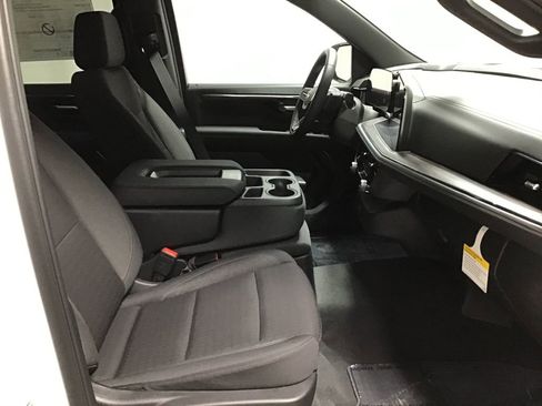 New 2026 Chevrolet Tahoe LS image 8