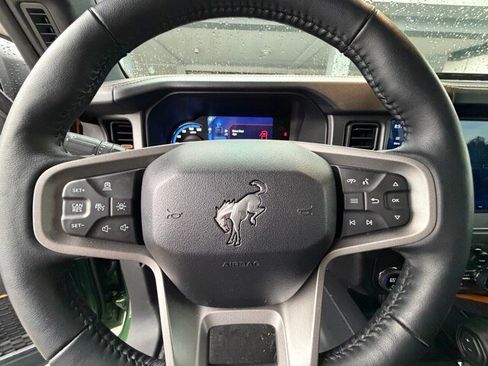 Certified 2024 Ford Bronco Badlands image 9