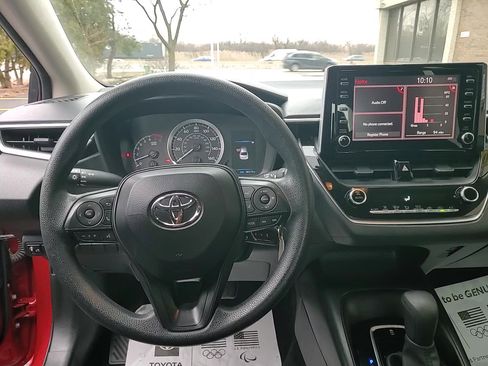 Used 2020 Toyota Corolla LE image 24
