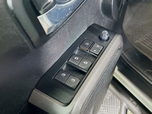 Certified 2023 Toyota Tacoma 4x4 Double Cab image 18