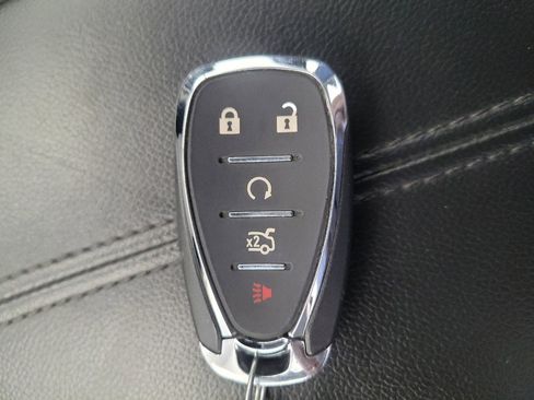 Used 2025 Chevrolet Malibu LT image 32