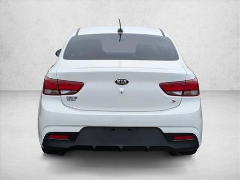 Used 2019 Kia Rio S FWD image 3