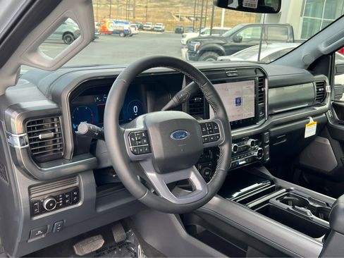 New 2026 Ford F250 Lariat w/ Black Appearance Package image 29