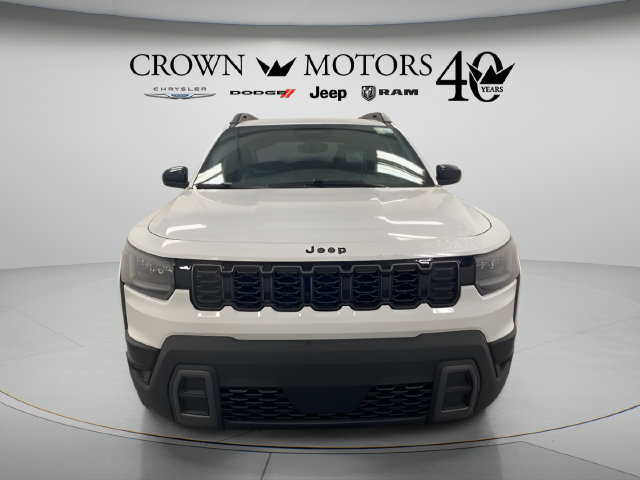 Used 2026 Jeep Cherokee Laredo AWD/4WD image 2