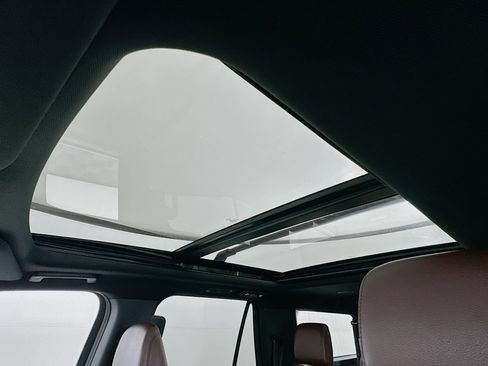 Used 2024 Ford Expedition Max Limited image 27