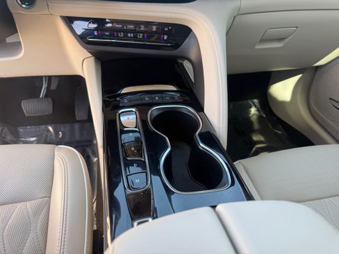 Used 2022 Buick Envision Avenir w/ Technology Package II FWD image 20