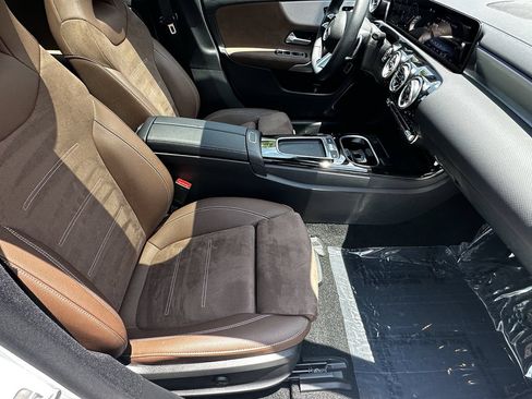 Certified 2025 Mercedes-Benz CLA 250 4MATIC image 15