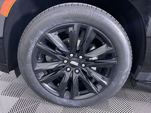 Used 2021 Cadillac Escalade ESV Sport Platinum w/ Heavy-Duty Trailer Package image 17