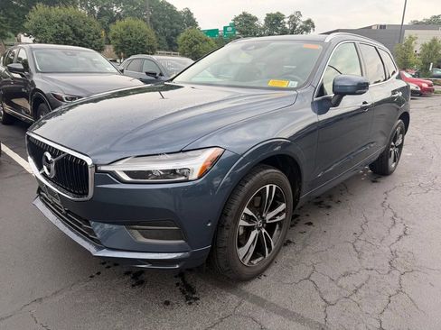 Used 2019 Volvo XC60 T5 Momentum w/ Premium Package AWD/4WD image 1