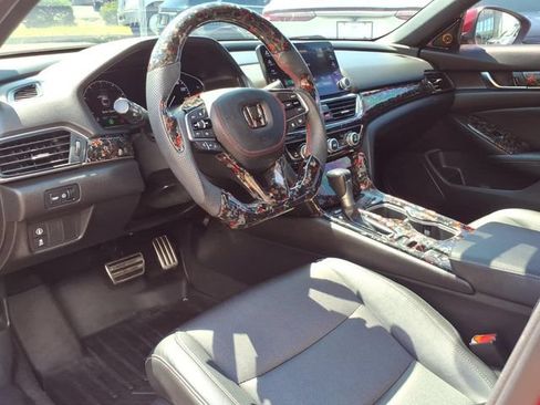 Used 2019 Honda Accord Sport image 13