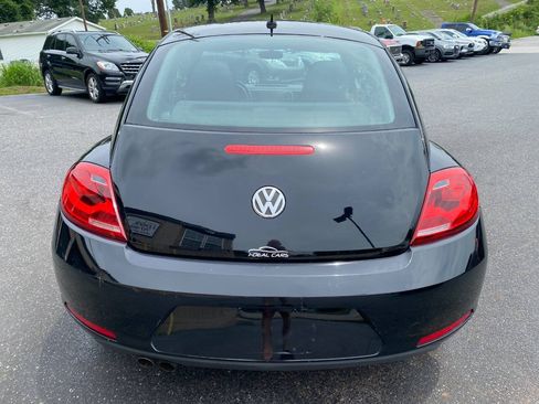 Used 2012 Volkswagen Beetle 2.5 FWD image 4