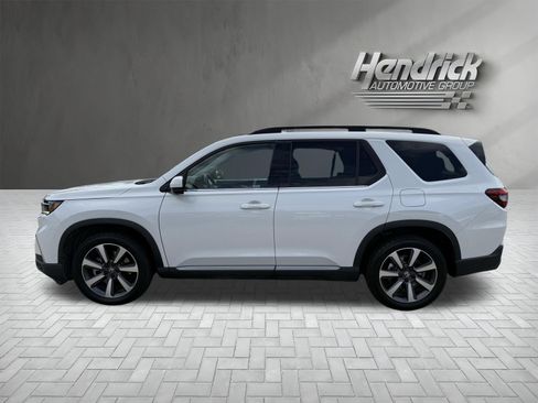 Used 2023 Honda Pilot Elite image 7