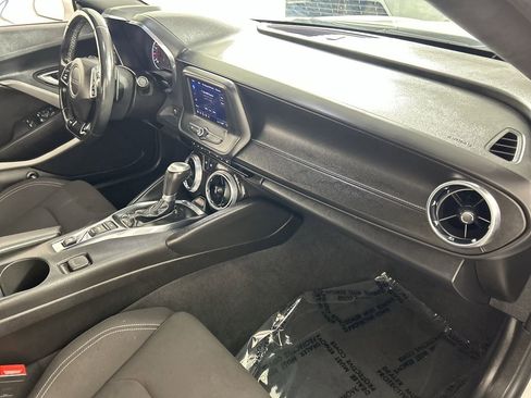 Used 2023 Chevrolet Camaro LT image 27