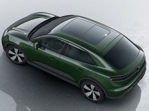 New 2026 Porsche Macan Electric image 4