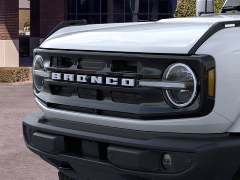 New 2026 Ford Bronco Outer Banks AWD/4WD image 19