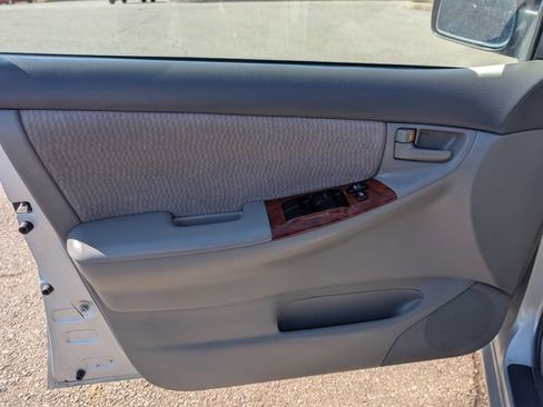 Used 2007 Toyota Corolla CE image 9