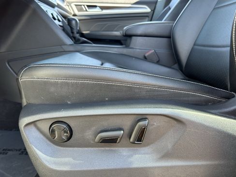 Used 2023 Volkswagen Atlas SE image 20