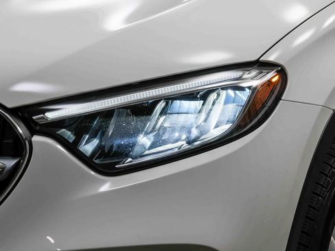 Certified 2025 Mercedes-Benz GLC 300 image 12