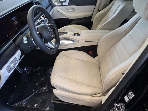 New 2026 Mercedes-Benz GLS 450 4MATIC image 6