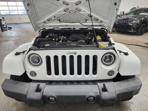 Used 2015 Jeep Wrangler Unlimited Sport w/ Connectivity Group image 30