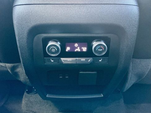 Used 2025 Buick Enclave Avenir w/ Super Cruise Package image 32