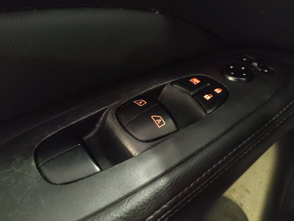 Used 2020 Nissan Pathfinder SV FWD image 27