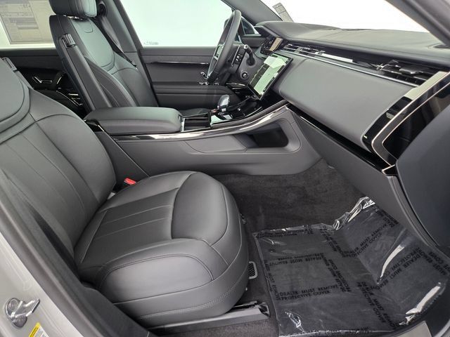 New 2026 Land Rover Range Rover Sport Dynamic SE AWD/4WD image 3
