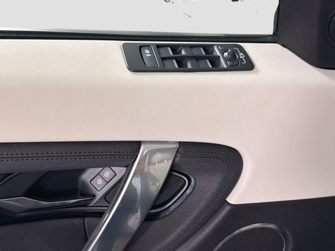 Certified 2021 Land Rover Discovery Sport SE image 19