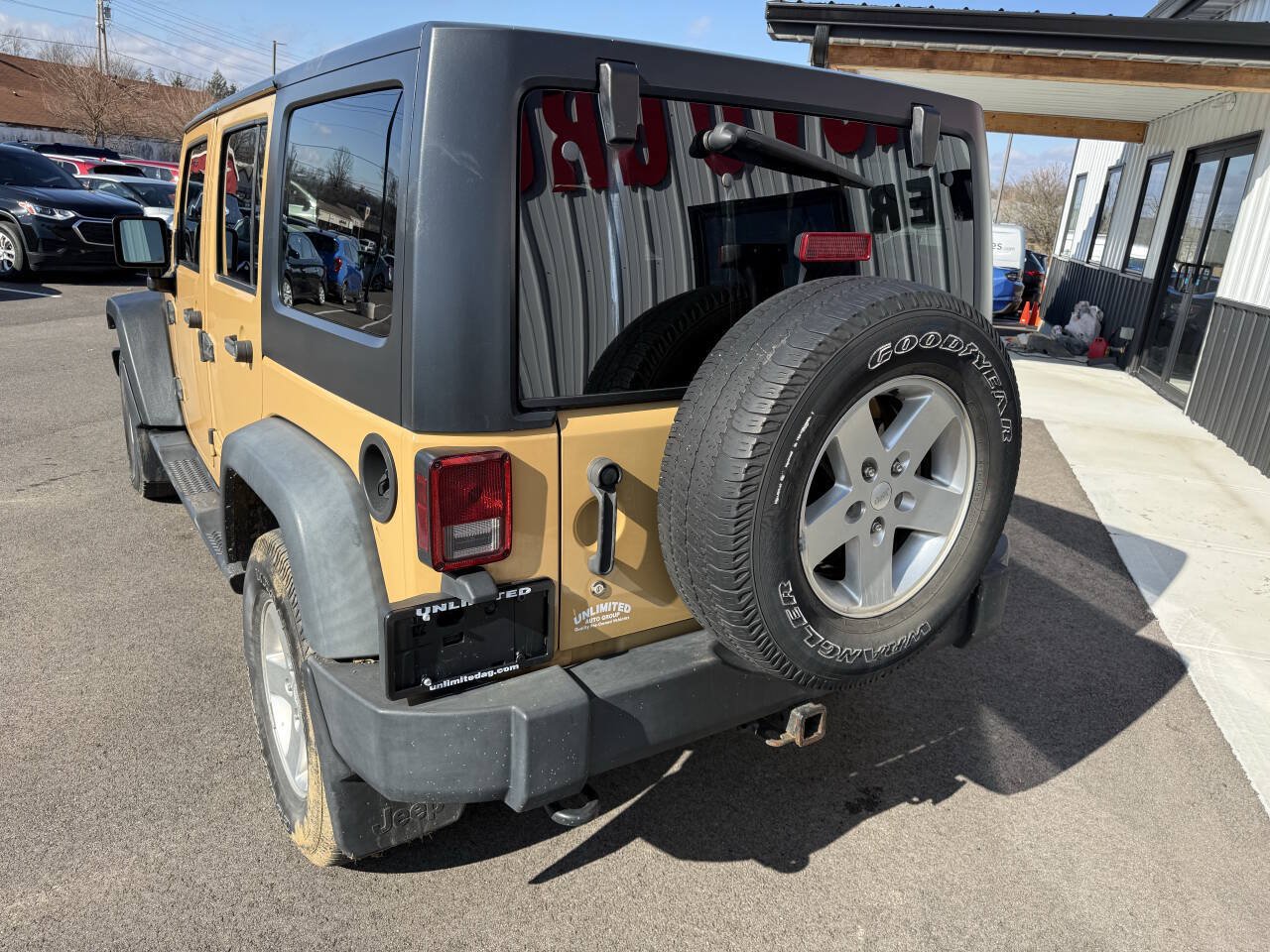 Used 2014 Jeep Wrangler Unlimited Sport w/ Power Convenience Group AWD/4WD image 10