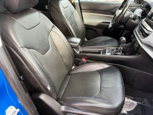 Used 2022 Jeep Compass Latitude w/ Sun and Sound Group AWD/4WD image 39