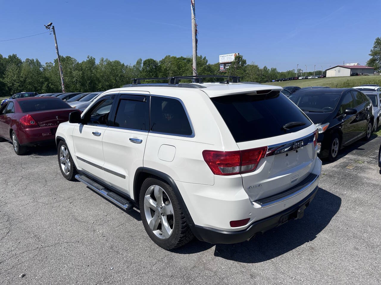 Used 2012 Jeep Grand Cherokee Overland AWD/4WD image 4