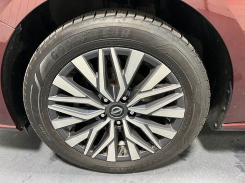 Used 2023 Nissan Altima 2.5 SV image 11