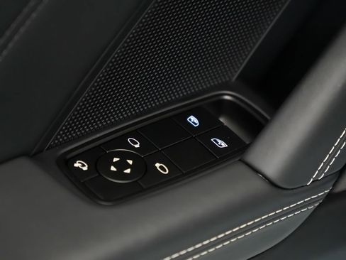 Certified 2026 Porsche 911 Targa 4 GTS AWD/4WD image 19